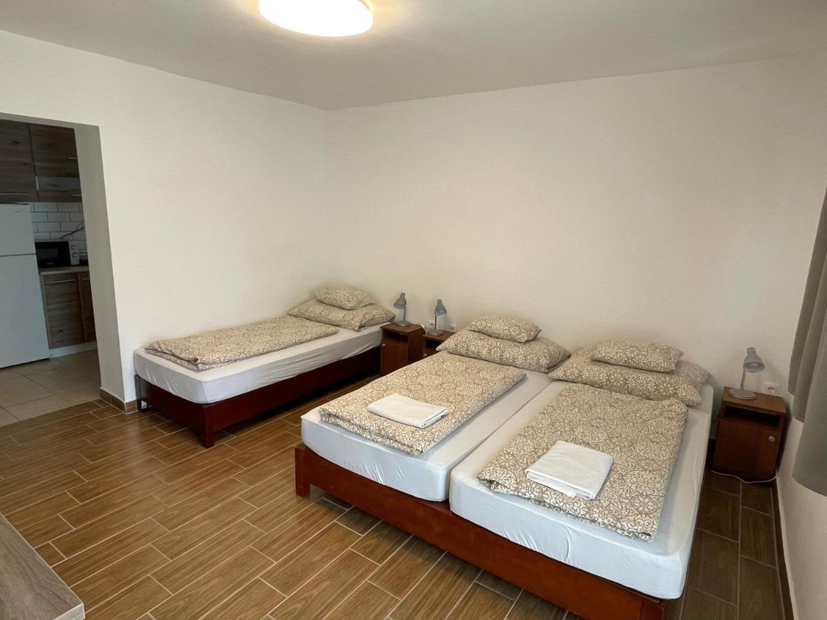 Freedom Apartman Morahalom Exterior photo